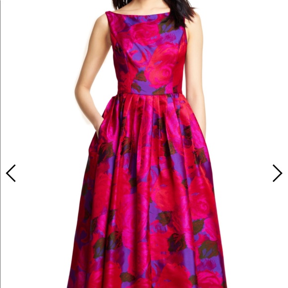 Adrianna Papell Dresses & Skirts - Stunning Adrianna Papell Floral Gown